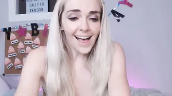 scarlettmiles White-haired babe fucks with a dildo