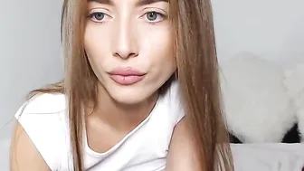 bonnbon Beautiful lady sucking dick and great handjob