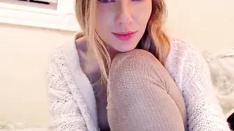 zeta_bb Chubby bitch spreading lips sex and introduced the cap to sex toy