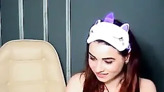 spicyfox Naughty babe fucks vagina sex toy