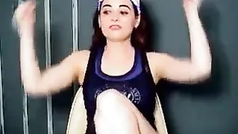 spicyfox Naughty babe fucks vagina sex toy