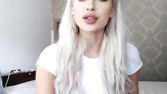 kissofacobra Fat old woman ages on sex toy