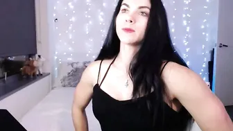 aspenrae Naughty bitch delivers orgasm sex toys