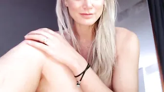 thejenny Seductive babe dancing spectacular striptease