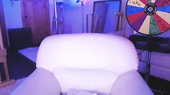 ginnypotter Tasty babe fucks her anus