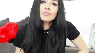 aletaocean masturbating with a tampon in pussy