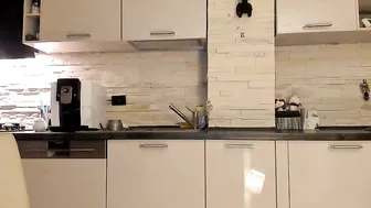 happyendings Busty pussy sucks dick