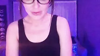 posie Shy babe fucks her cunt with a sex toy