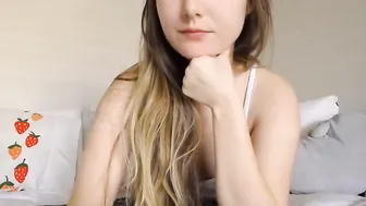 monica Incendiary babe masturbates with a vibrator