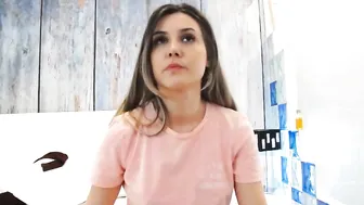 nelliecute busty jerk off