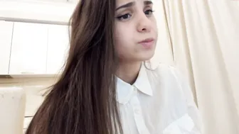 ehotlovea gentle erotic spinning at the chair