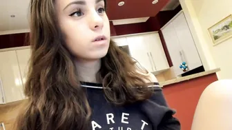 ehotlovea tender bitch sucks dick