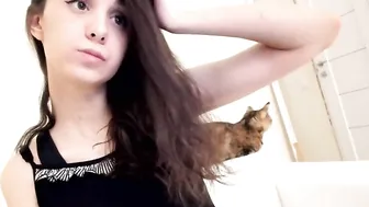 ehotlovea appetizing female fucks her ass furiously