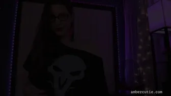 ambercutie  big boobed babe dancing striptease