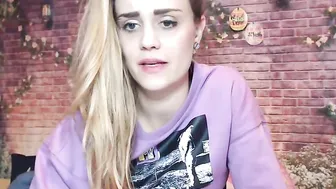AudryHempburn lustful skin jerks off shaved cunt