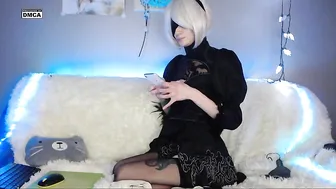 virtual_lady on the tonsils