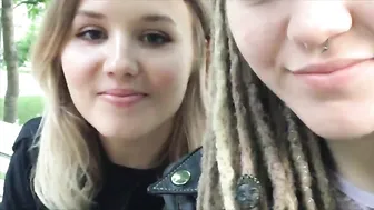 Russia2Day alluring hottie has shaved pussy