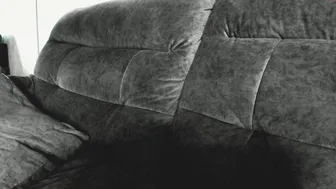 tia__moon busty babe posing naked