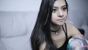 pmaya cute  cam girl  pulls pussy