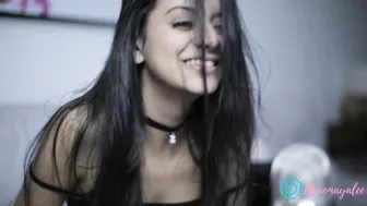 pmaya crazy doll masturbates shaved pussy