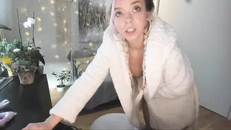 realhousewifexxx graceful dancing with girlfriend