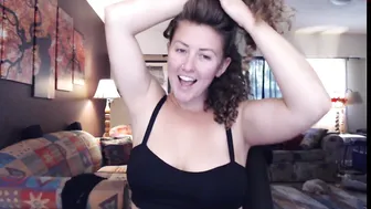 roxyrolla wonderful redhead sexy poses for the camera