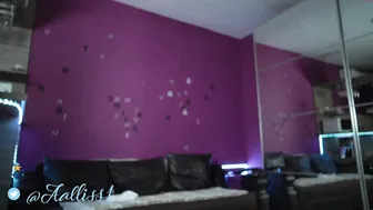 aalliss impressive babe plays her vagina with sex toy