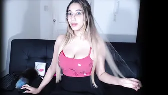 anniecatt video from ticket show 12.02.2019