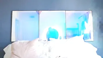 nikiskyler_ submissive female masturbating with sex toy